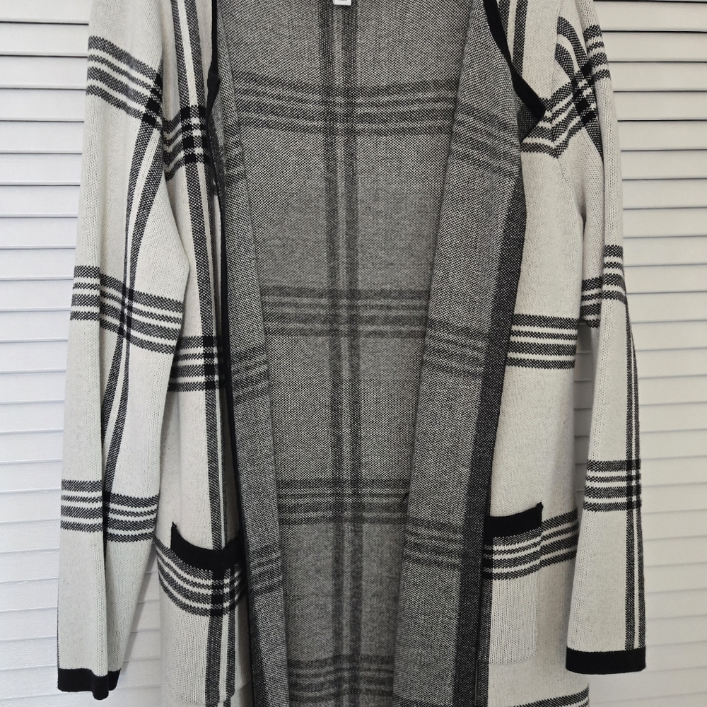 ELLE Sweater Coat/Tunic Black & Off-White Lg Windowpane Plaid XL EUC - Picture 6 of 13